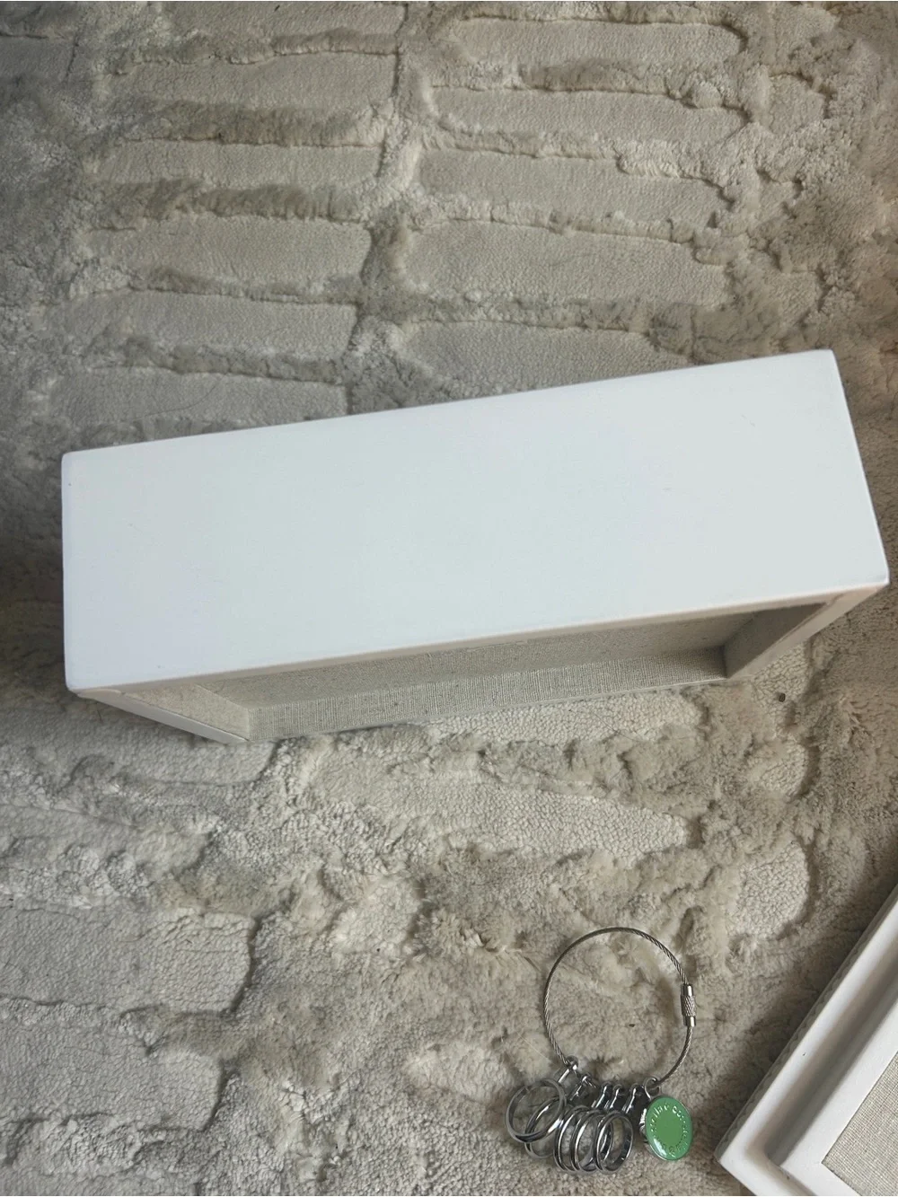 Stella & Dot White Jewelry Ring Box with ring sizers